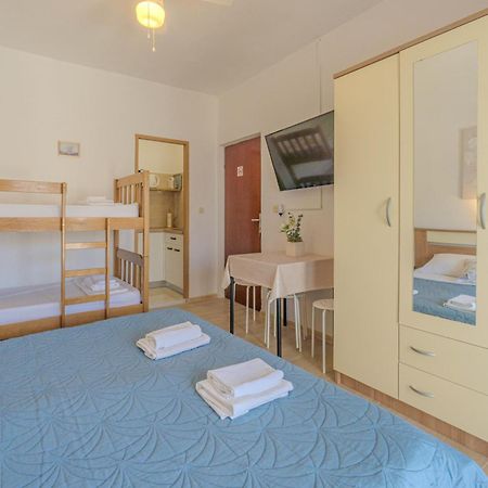Ferienwohnung Magdalena With Mountain And Seaview Metajna Exterior foto